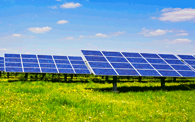 Figure 1. Flat die systems are used for components in traditional solar panels.