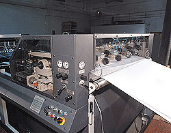 Available in trim widths to 65 in., the sheeter’s standard configuration allows for a cut-off of 16-55 in., although extended lengths and shorter digital sizes can be accommodated.